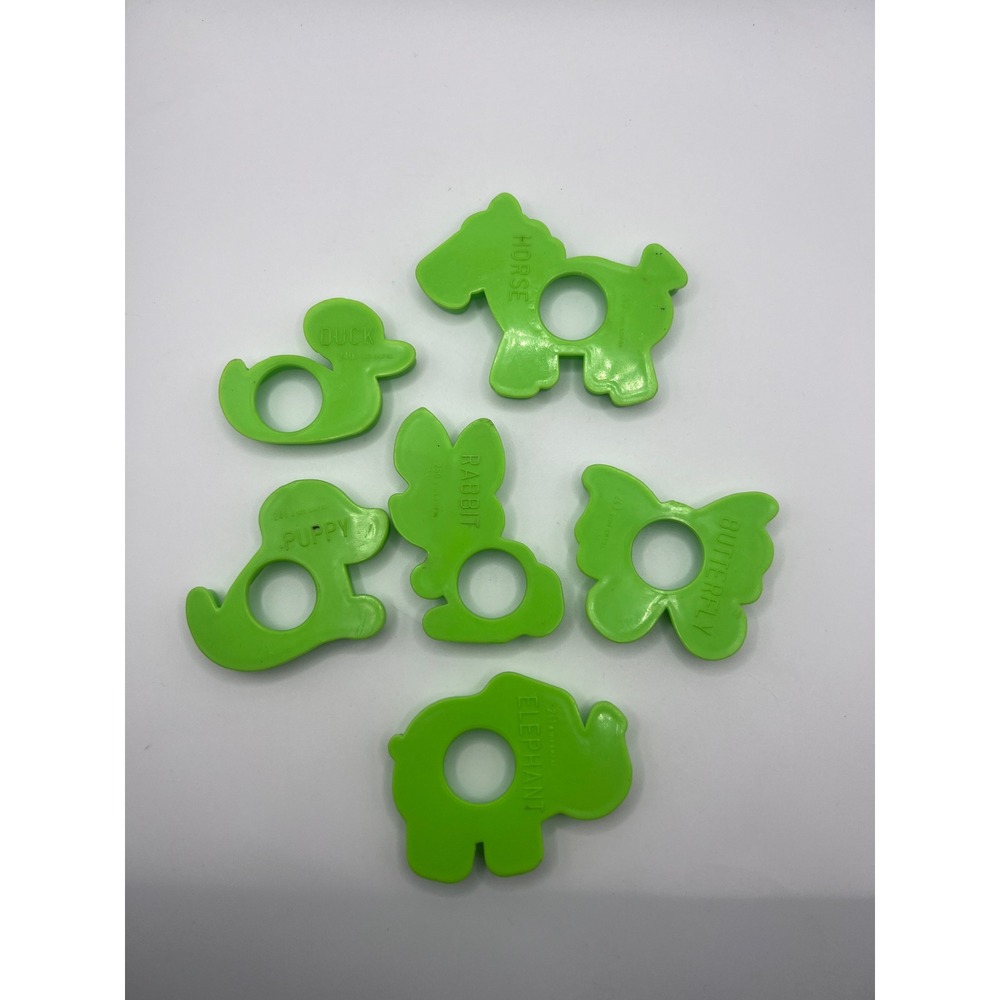 VTG General Mills Fun Group Inc Green Animal Shaped Cookie‎ Play Doh Cutter 6 CT